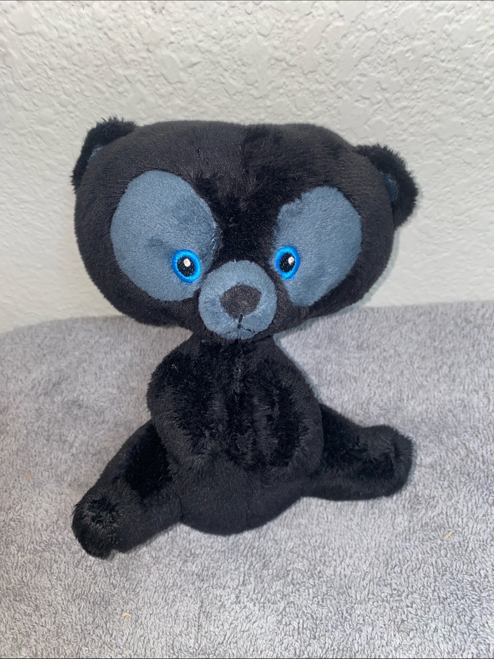 💋Brave Black Bear Cub 7” Blue Eyes Plush Stuffed Animal Collectible! - Picture 1 of 7